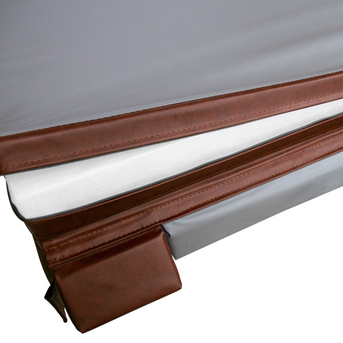 Cubierta marrón para jacuzzi de 2m x 2m, con textura suave y resistente, ideal para proteger y mantener el agua limpia