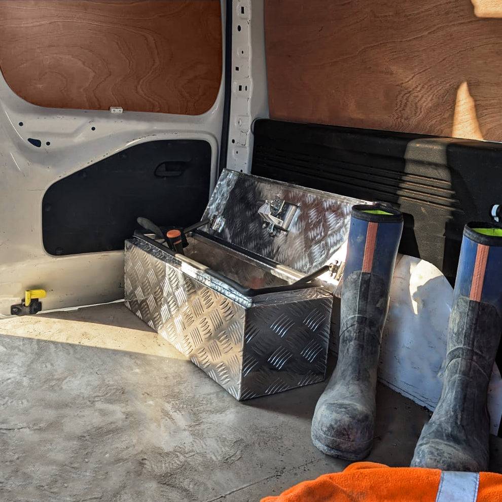 Caja Metálica de herramientas 60L - Mediana