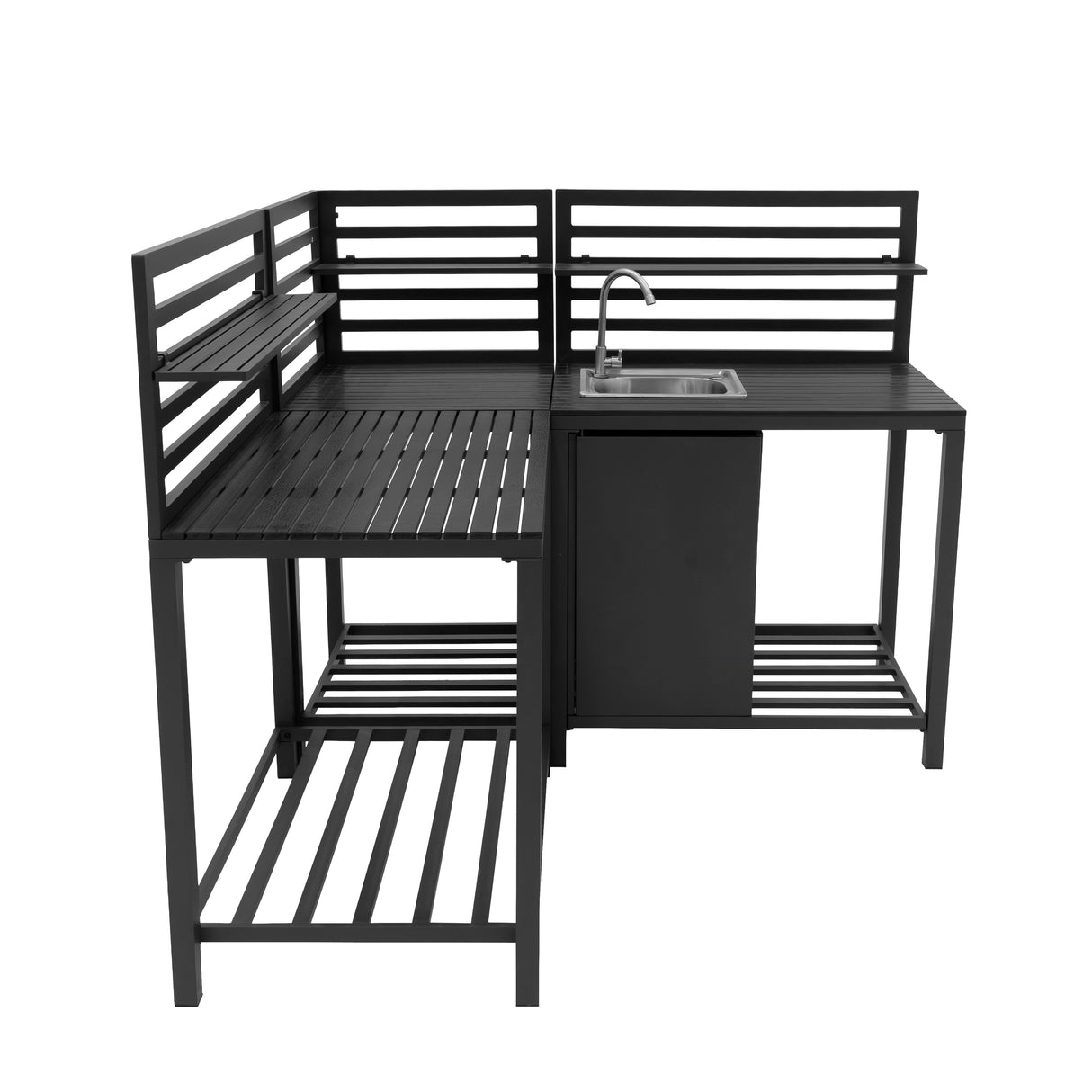 Cocina exterior modular de aluminio en color negro, con estantes abiertos y un fregadero integrado, ideal para espacios al aire libre