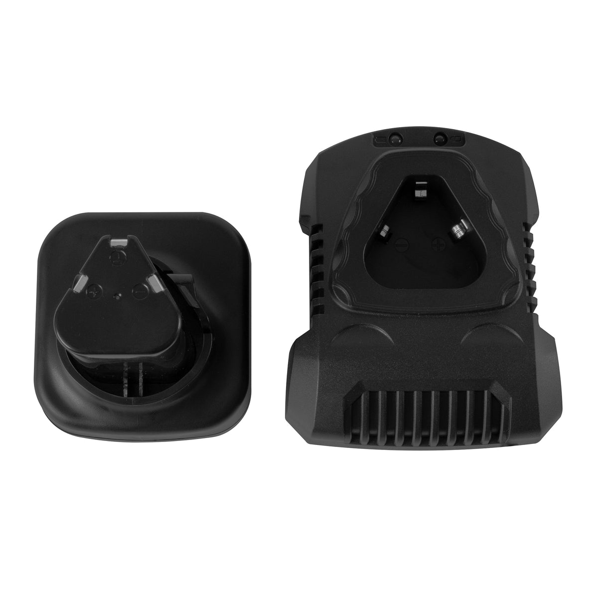 Cargador de esquiladora inalámbrica, color negro, con diseño compacto y conectores para carga rápida y eficiente, ideal para uso en exteriores