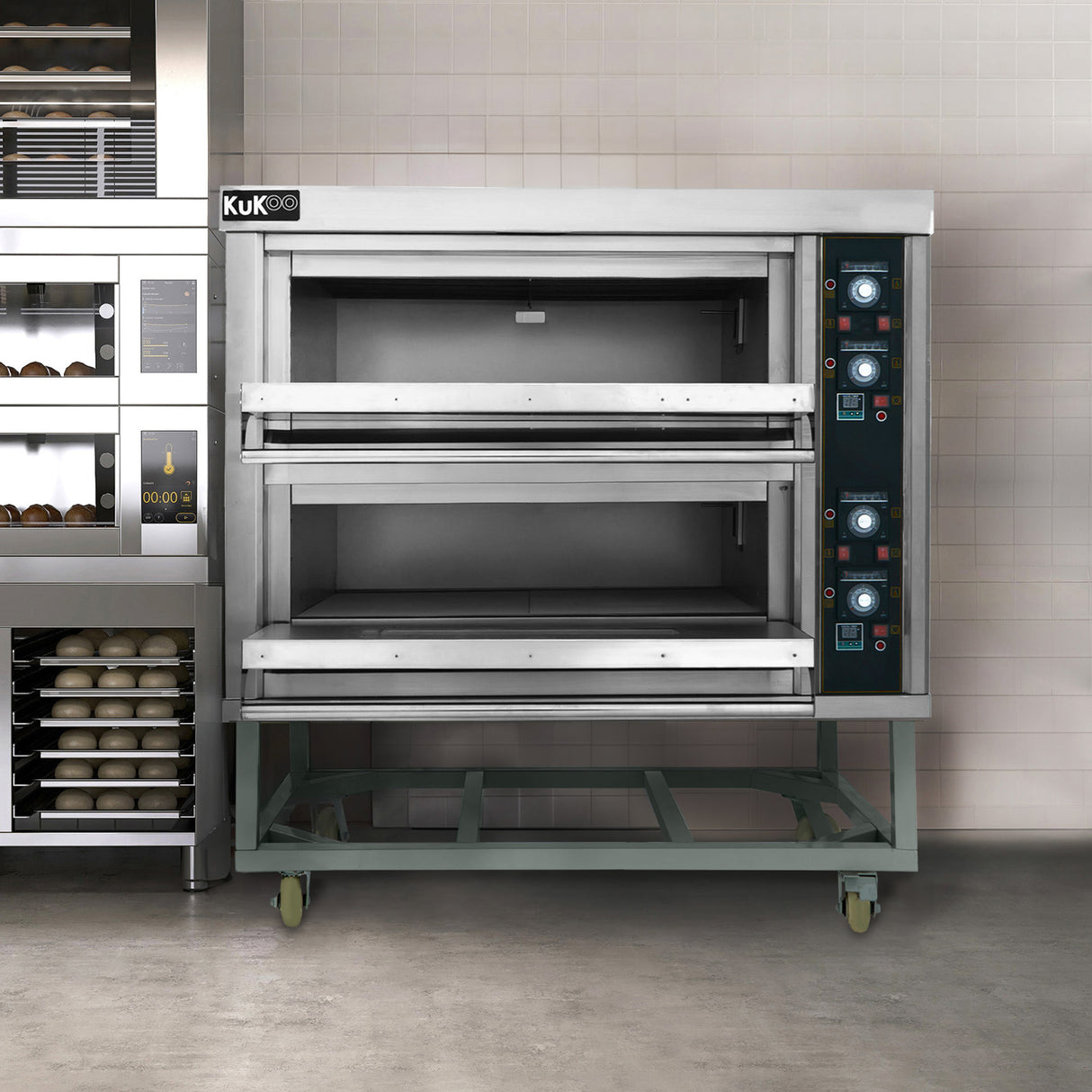 Horno comercial grande para pizza KuKoo, con estructura de acero inoxidable, dos compartimentos y controles en el panel lateral