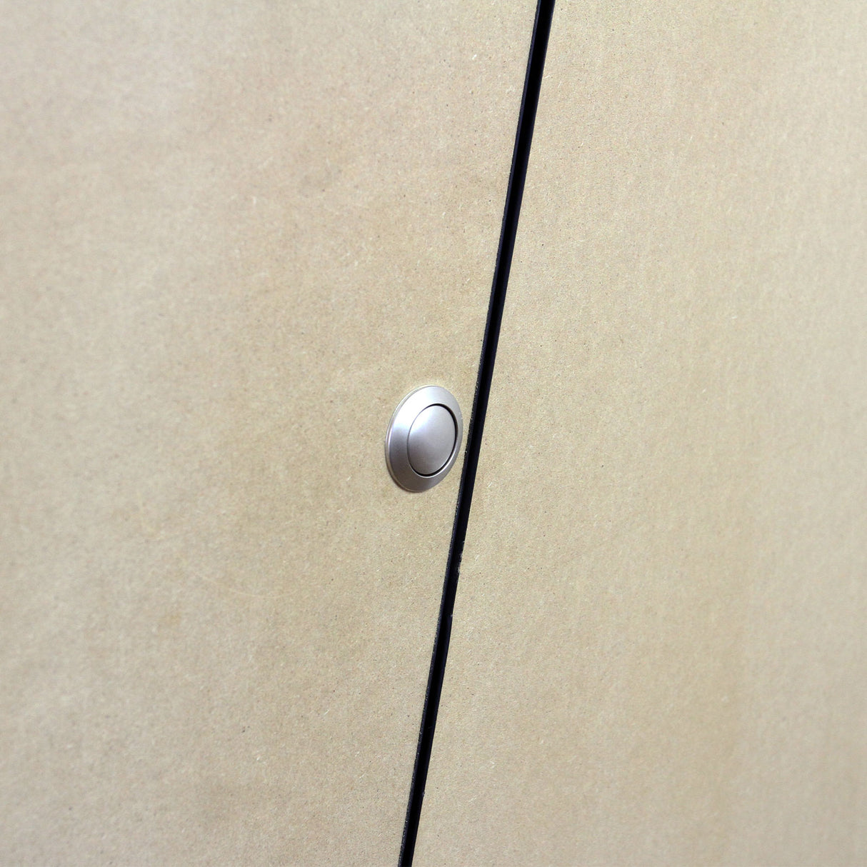 Revestimiento y encolado para furgoneta negra de 11 m² con cocina para autocaravana