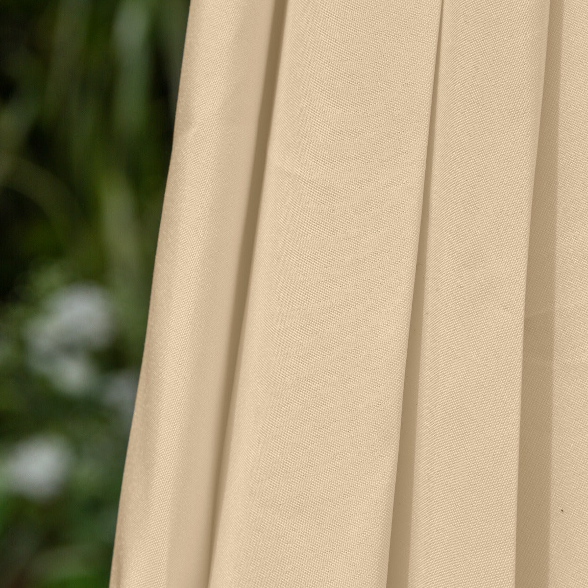 Sombrilla Voladiza Inclinable de 2.7m con Luces LED - Beige