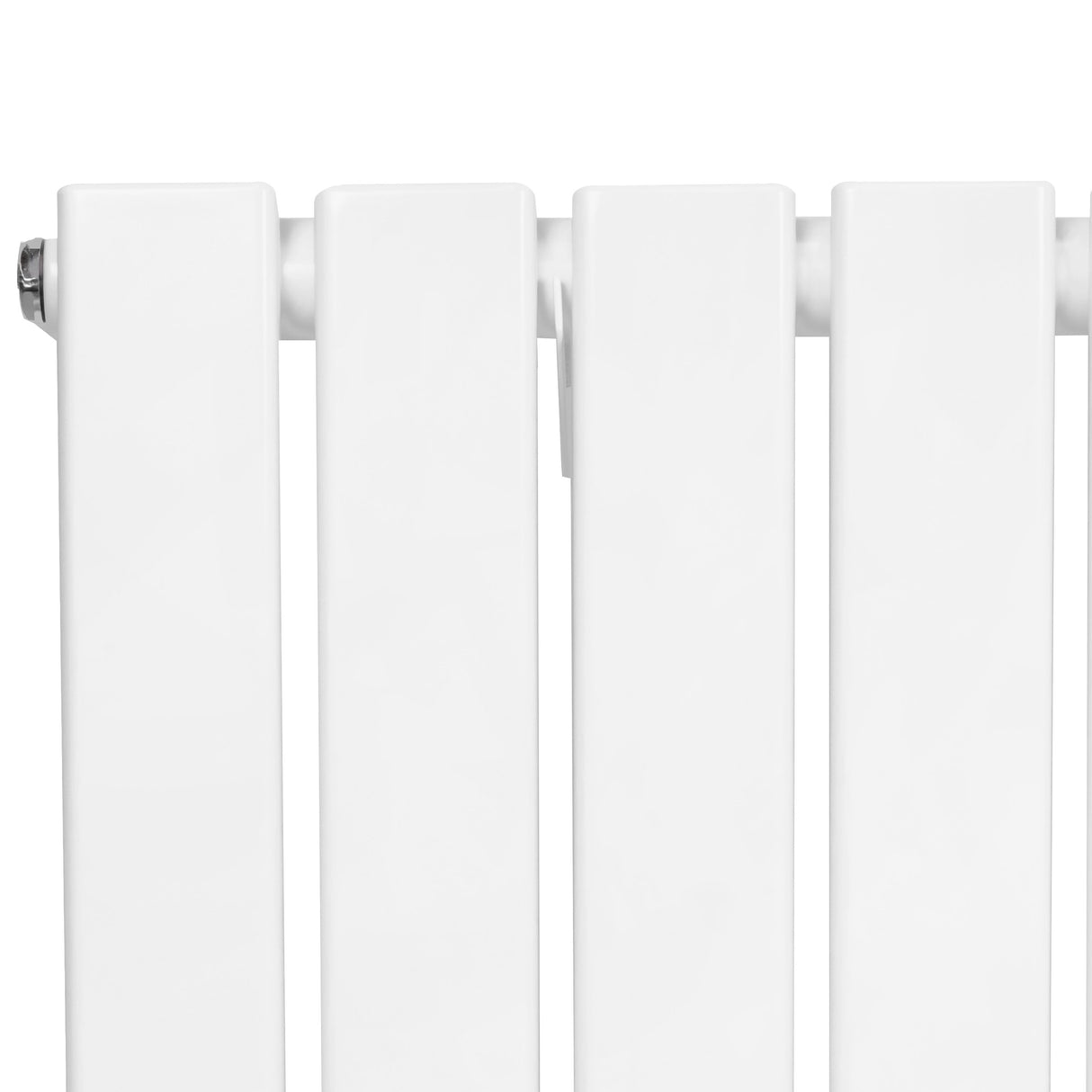 Radiador plano de columna simple en color blanco, con superficie lisa y acabados pulidos, mide 600 x 700 mm y cuenta con válvulas
