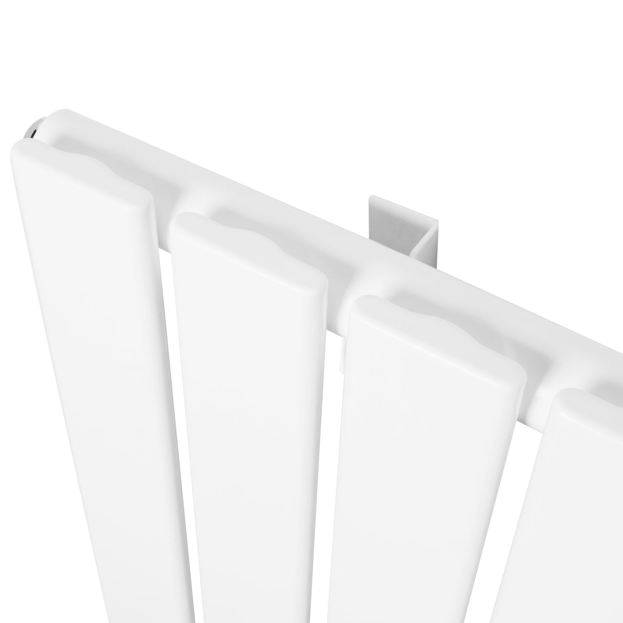 Radiador plano de columna simple en color blanco, con diseño elegante y acabado liso, mide 1800 mm x 420 mm, ideal para calefacción