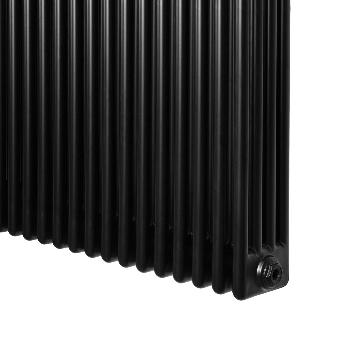 Radiador tradicional de 4 columnas en color negro, con un diseño elegante y acabado liso, ideal para calefacción eficiente
