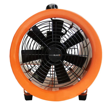 Extractor de polvo en color naranja brillante, con rejilla negra y ventilador de cinco aspas, ideal para mantener el aire limpio