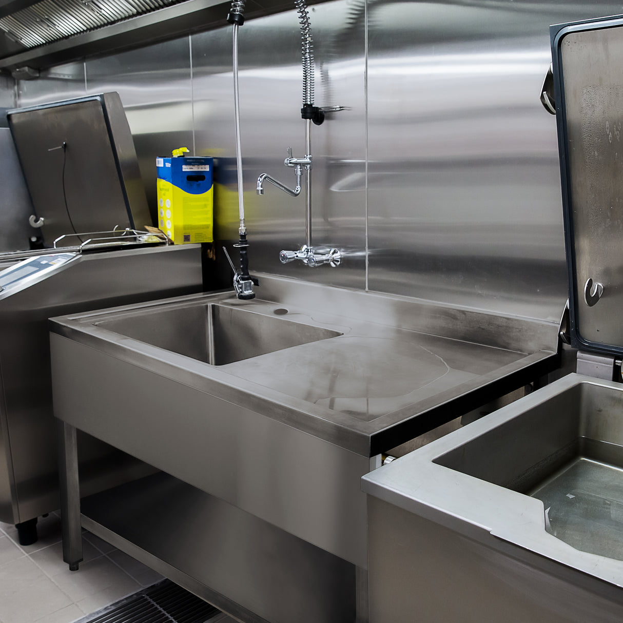 KuKoo Fregadero de Cocina de Acero Inoxidable – Escurridor a la Derecha