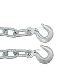 Nivelador de carga del motor con cadena metálica plateada y ganchos en forma de S, ideal para asegurar y estabilizar cargas pesadas