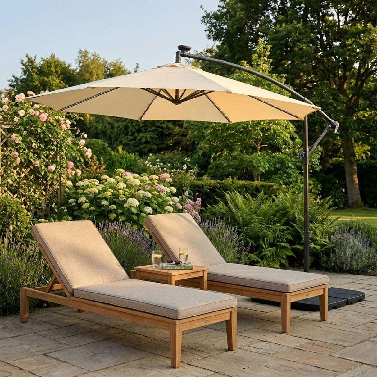 Parasol Excéntrico LED de 3 m – Crema