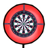 Diana de dardos iluminada con luz LED roja, fondo negro y blanco, con números y segmentos claramente visibles, ideal para juegos en casa