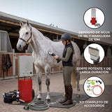 Ducha portátil roja para caballos, con depósito de 18L y manguera de 10m, ideal para limpieza y cuidado equino en establos