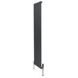 Radiador plano de columna simple en gris antracita, con diseño vertical y válvulas, ideal para espacios modernos y elegantes