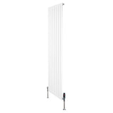 Radiador plano de columna simple en color blanco, con válvulas, dimensiones 1800 mm x 560 mm, diseño moderno y elegante