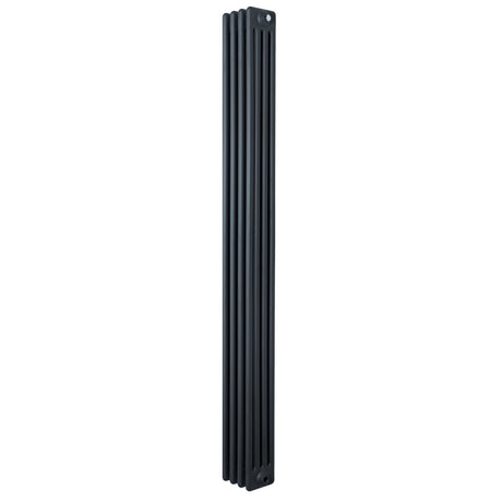Radiador tradicional de 4 columnas en gris antracita, con diseño alargado y textura lisa, ideal para espacios modernos y elegantes