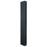 Radiador tradicional de 4 columnas en gris antracita, con un diseño vertical y acabado liso que aporta elegancia y calidez