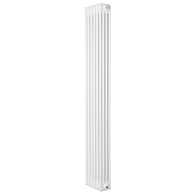 Radiador tradicional de 4 columnas en color blanco, con un diseño vertical y superficie lisa, ideal para calefacción eficiente