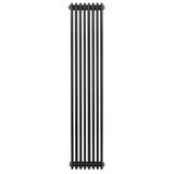 Radiador tradicional de 4 columnas en color negro, con un diseño vertical y acabado liso, ideal para espacios modernos y elegantes