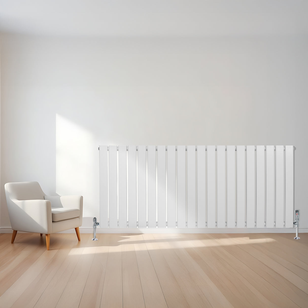 Radiador de columna única blanco de 600 mm x 1400 mm, con diseño elegante y líneas rectas, instalado en una pared clara junto a un sillón moderno