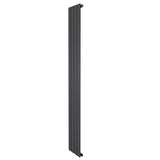 Radiador de columna única en gris antracita, mide 1800 mm de alto y 280 mm de ancho, con un diseño moderno y elegante
