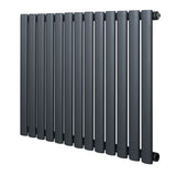 Radiador de columna ovalado en gris antracita, con un diseño moderno y elegante, ideal para calentar espacios con estilo