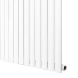 Radiador de columna ovalado en color blanco, con diseño elegante y superficie lisa, dimensiones 600 mm x 780 mm, ideal para calefacción
