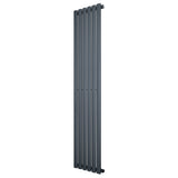 Radiador de columna ovalado en gris antracita, con un diseño elegante y moderno, mide 1600 mm de alto y 360 mm de ancho