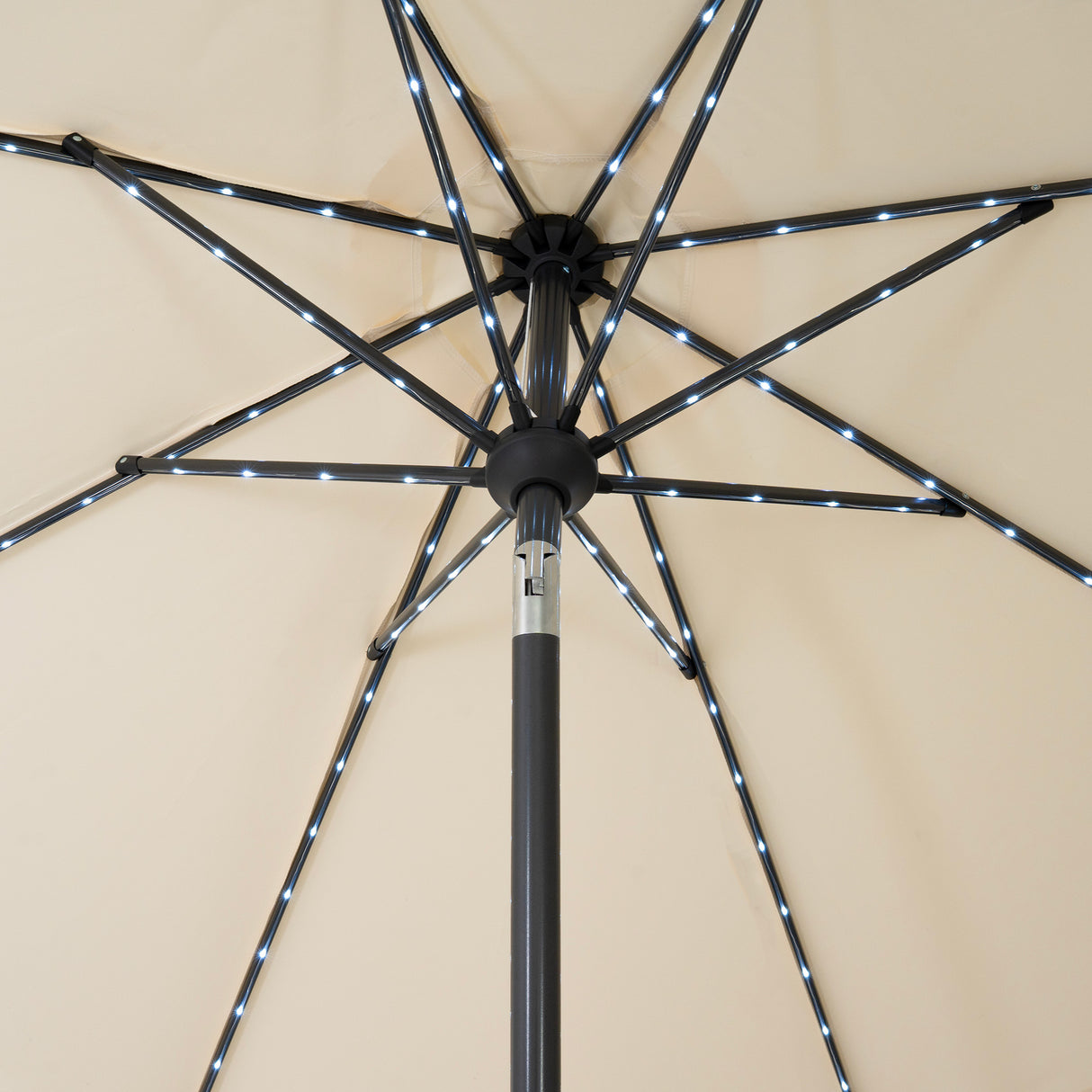 Parasol LED Inclinable 2,7 m con Base – Crema