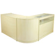 Mostrador en forma de L en color arce claro, con superficie lisa y brillante, ideal para espacios comerciales y recepciones