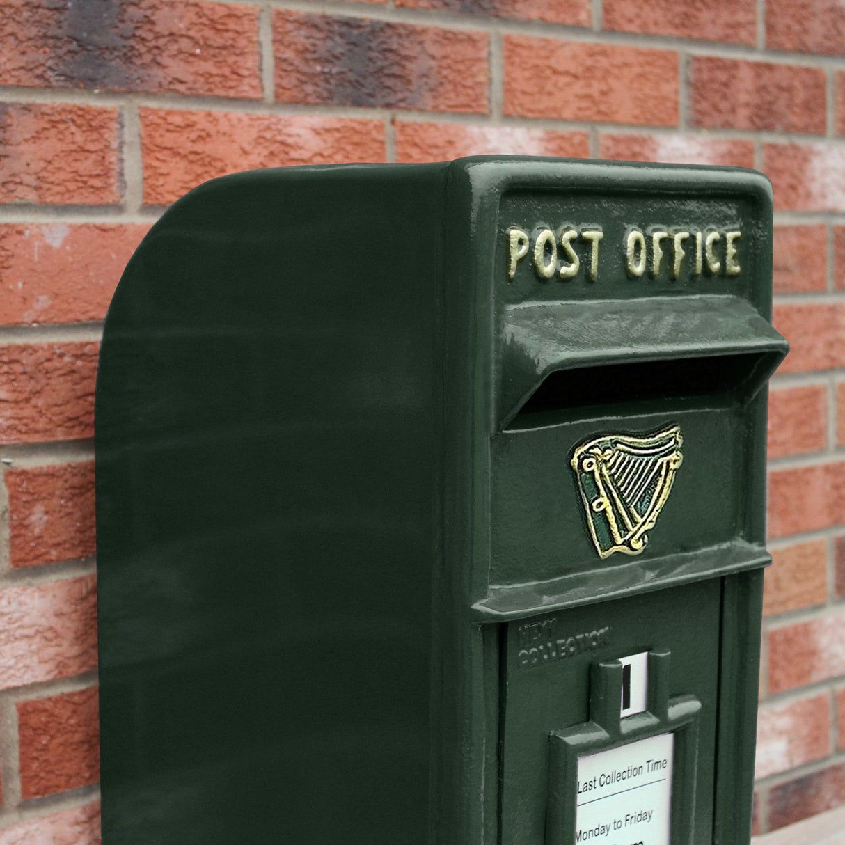 Buzón Royal Mail Verde Irlandés con Soporte de Suelo de Hierro Fundido y Montaje de Pared