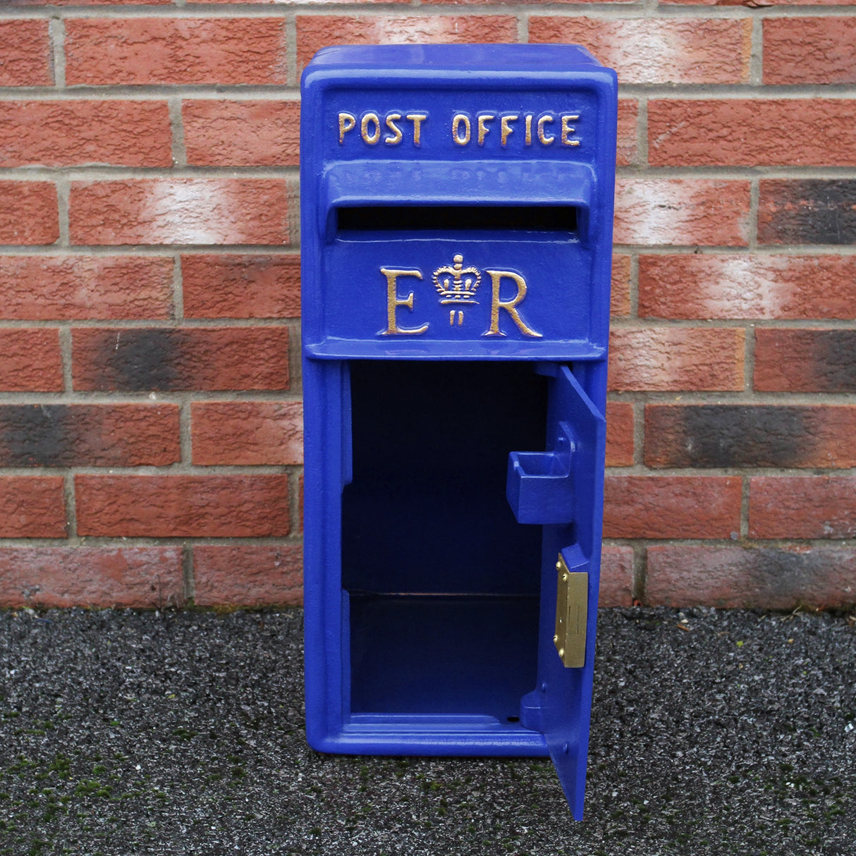 Buzón Royal Mail Azul Escocés Soporte de Suelo de Hierro Fundido y Montaje de Pared